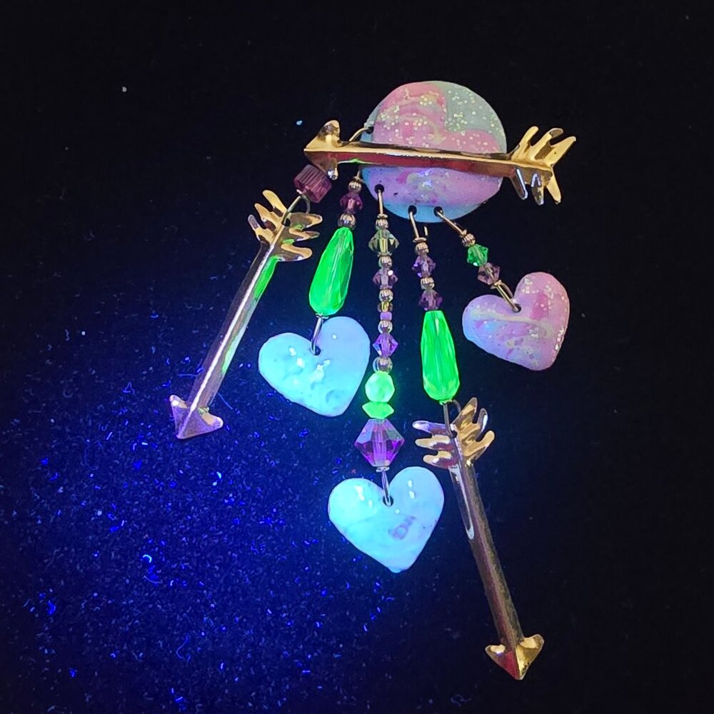 Vintage Retired LUNCH AT THE RITZ Hearts and Arrows Brooch / Pin - It Glows